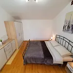 Dina * Tar-Vabriga