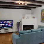 Dina Villa Tar-Vabriga